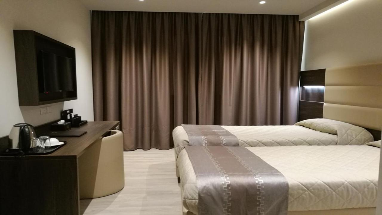 Hotelluxuryprato Exteriör bild